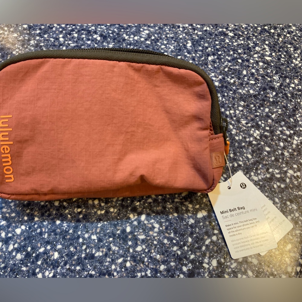 Lululemon Mini Belt Bag Briar Rose